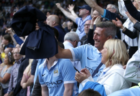 "Man City" pasirašė sutartį su jaunuoliu, kad šis žaistų kompiuterinį žaidimą "FIFA" (VIDEO)