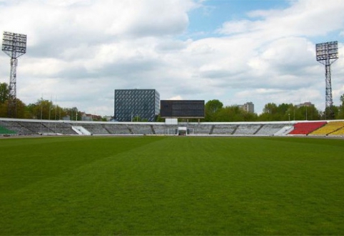 Legendinį stadioną į nebūtį išlydės garsios grupės koncertas