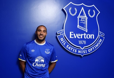 Oficialu: A. Williamsas keliasi į "Everton"