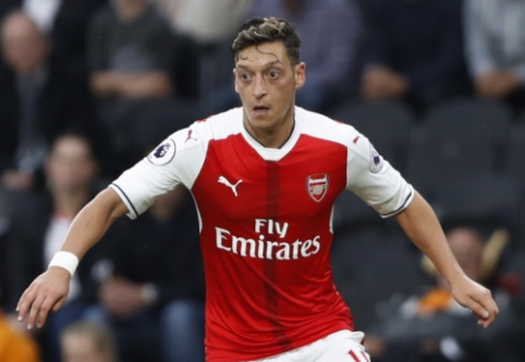 „Arsenal“ pranešė liūdną naujieną M. Ozilui