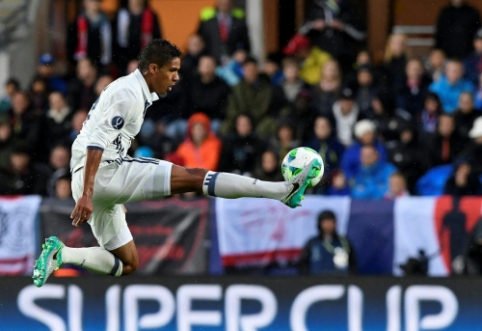 "Man United" mėgino įsigyti R. Varane