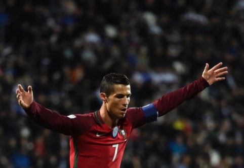 R. Carlosas: Ronaldo jau užsitikrino "Ballon d'Or"
