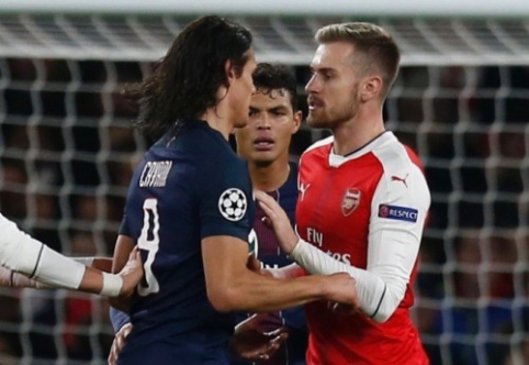 "Arsenal" ir PSG akistatoje - E. Cavani smūgis A. Ramsey (VIDEO)