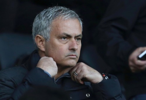 J. Mourinho: mano žaidėjai turi problemų