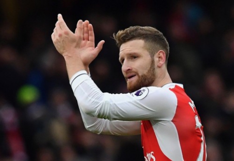 "Arsenal" komandai - geros naujienos dėl S. Mustafi ir D. Welbecko