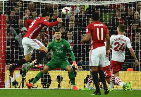 Anglijos lygos taurės finale - "Man Utd" futbolininkų triumfas (VIDEO)