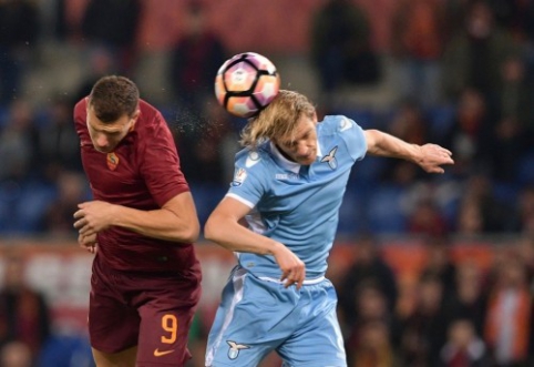 Sostinės derbį laimėjo "Roma", bet į "Coppa Italia" finalą žengė "Lazio"