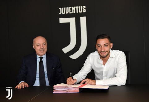 Oficialu: "Juventus" pasipildė gynėju M. De Sciglio