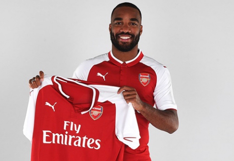 Oficialu: "Arsenal" už rekordinę klubui sumą sustiprino A. Lacazette'as