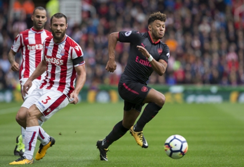 Sky Sports: "Chelsea" susitarė su "Arsenal" dėl A. Oxlade-Chamberlaino įsigijimo