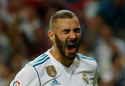 Vairuoti nemokančiam K.Benzema siūloma samdytis asmeninį vairuotoją