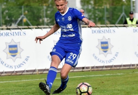 "Utenio" talentas A. Levšinas su kamuoliu – nuo vienerių