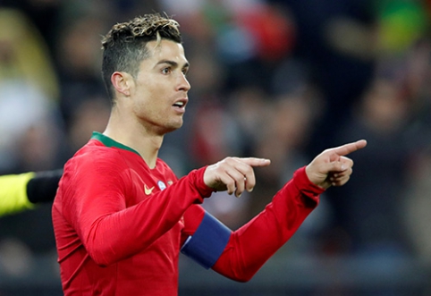 C.Ronaldo pakilo į trečiąją vietą rezultatyviausių rinktinių žaidėjų tarpe