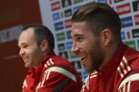 S. Ramosas apie A. Iniesta: jeigu jo vardas būtų Andresinho, jis dabar turėtų du ''Auksinius kamuolius”