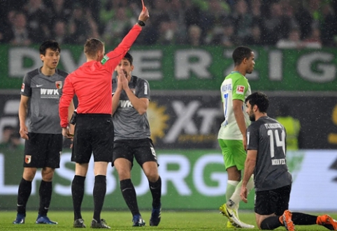 "Bundesliga": "Wolfsburg" ir "Augsburg" pasidalino po tašką (VIDEO)