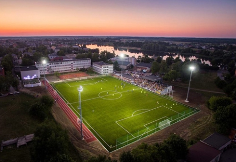 Širvintose - išskirtinis įvykis: duris atvėrė naujas stadionas