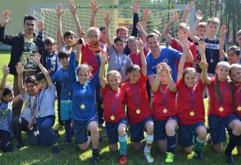 Futbolo šventė subūrė Ruklos bendruomenę ir pabėgėlius