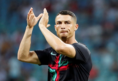 B.Silva meldžia C.Ronaldo nepalikti Portugalijos rinktinės