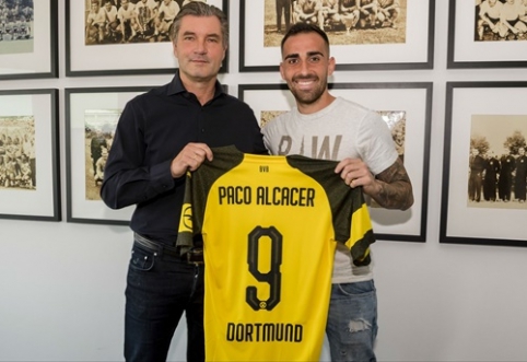 Oficialu: BVB pasipildė "Barcelona" puolėju P. Alcaceru