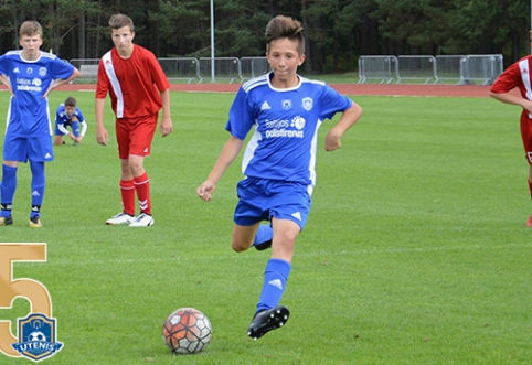 Uteniškis futbolo paslapčių mokysis Anglijoje