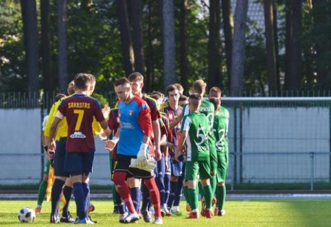 Alytaus „Dainava“ atsisveikino su dviem futbolininkais 