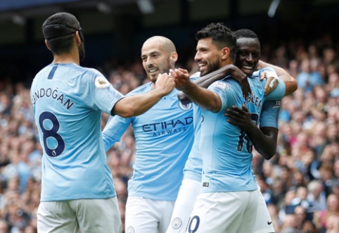 "Man City" su S. Aguero priešakyje subombardavo "Huddersfield" vartus (VIDEO)