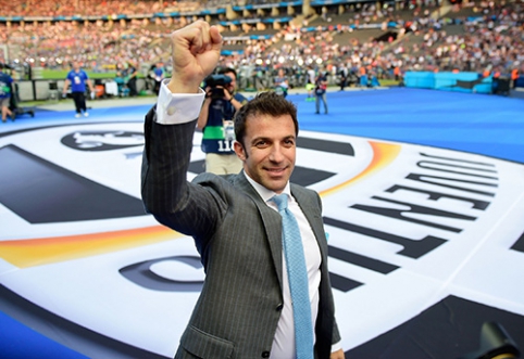 Prieš 25 metus "Juventus" debiutavęs A.Del Piero prisiminė trenerio patarimą