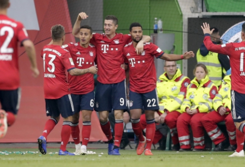 "Bayern" nutraukė pergalių badą "Bundeslygoje"