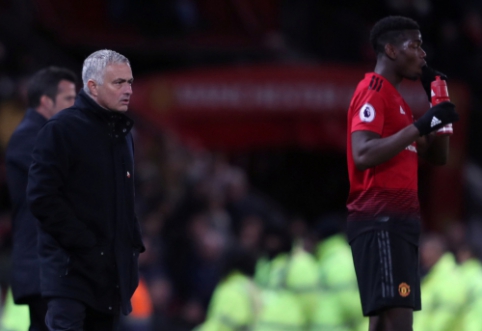 Spauda: po rungtynių prieš "Southampton" apsižodžiavo J. Mourinho ir P. Pogba