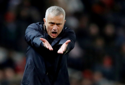 J. Mourinho: "Man Utd" nebėra pajėgus įsigyti mažesnių klubų žvaigždes"