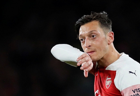 Sokratis apie M. Ozilą: "Jis - vienas svarbiausių žaidėjų komandoje"