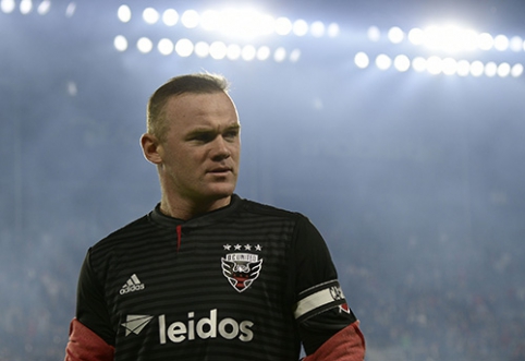 W. Rooney: "Vis dar galėčiau žaisti "Premier" lygoje"