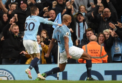 Fantastiškas V. Kompany įvartis priartino "Man City" prie "Premier" lygos titulo