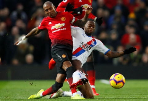 "Man Utd" pateikė pasiūlymą už A. Wan-Bissaką