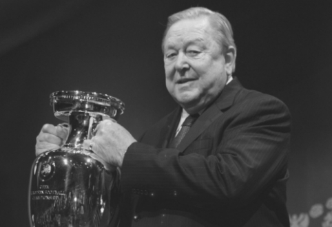 Mirė ilgametis UEFA prezidentas L. Johanssonas