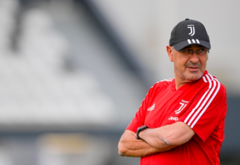 "Juventus" treneriui M. Sarri – plaučių uždegimas