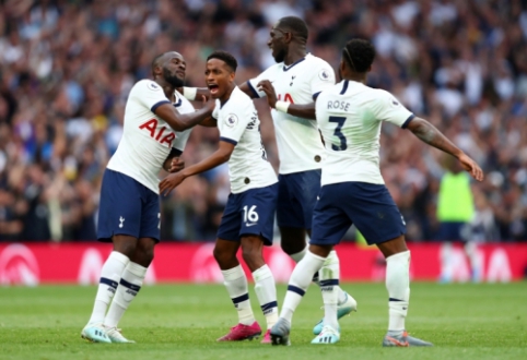 "Tottenham" rungtynių pabaigoje palaužė "Aston Villą"