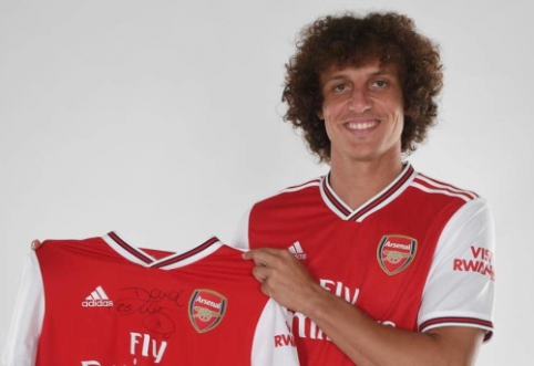 Oficialu: D. Luizas iš "Chelsea" keliasi į "Arsenal"