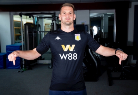 "Aston Villa" sukirto rankomis su "Burnley" vartininku