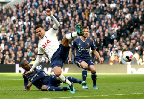 "Tottenham" ir vėl liko be pergalės, "Chelsea" ir "Man City" įveikė savo varžovus