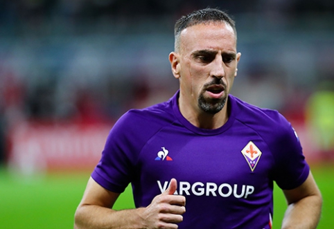 Apvogtas F. Ribery svarsto apie persikėlimą į kitą klubą 