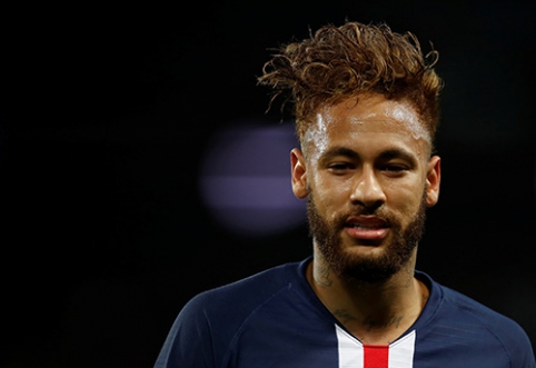 Neymaras grįžo į aikštę, PSG palaužė "Lille"