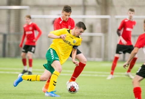 Lietuvos regionų pirmenybių U-15 komanda sutriuškino rusus ir latvius