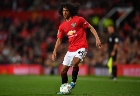 "Man Utd" siekia pratęsti kontraktus su A. Gomesu ir T. Chongu