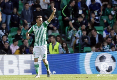 Pergalingose "Real Betis" rungtynės – 38-erių metų Joaquino "hat-trickas"