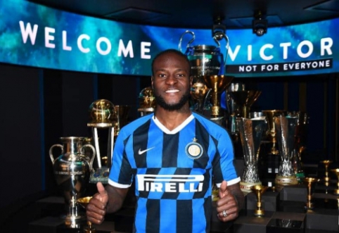 Oficialu: V. Mosesas prisijungė prie "Inter"
