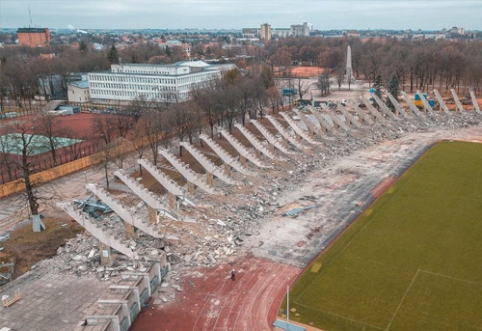 Kaunas nutraukė sutartį su stadioną stačiusiais turkais