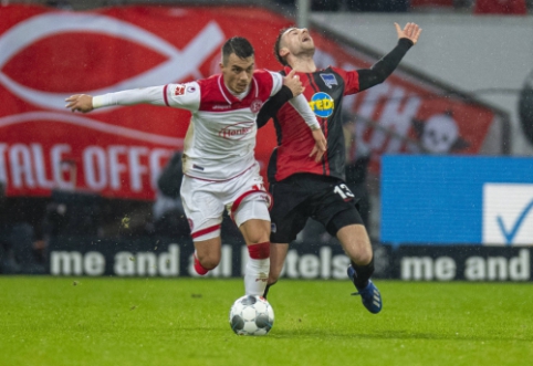 "Hertha" panaikino trijų įvarčių deficitą ir išplėšė tašką mače su "Dusseldorf"