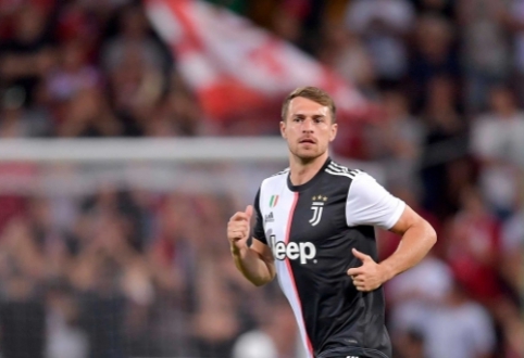 "Juventus" žvalgosi pirkėjų A.Ramsey