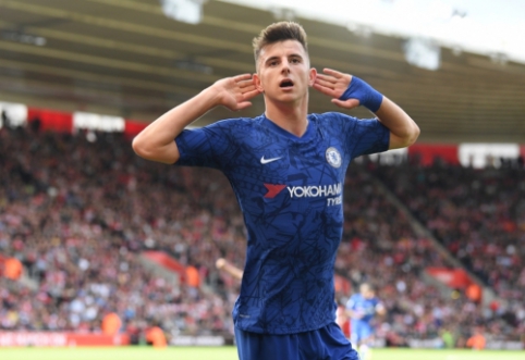 M. Mountas nepakluso "Chelsea" nurodymams: žaidė futbolą su kitu "Premier" lygos atstovu